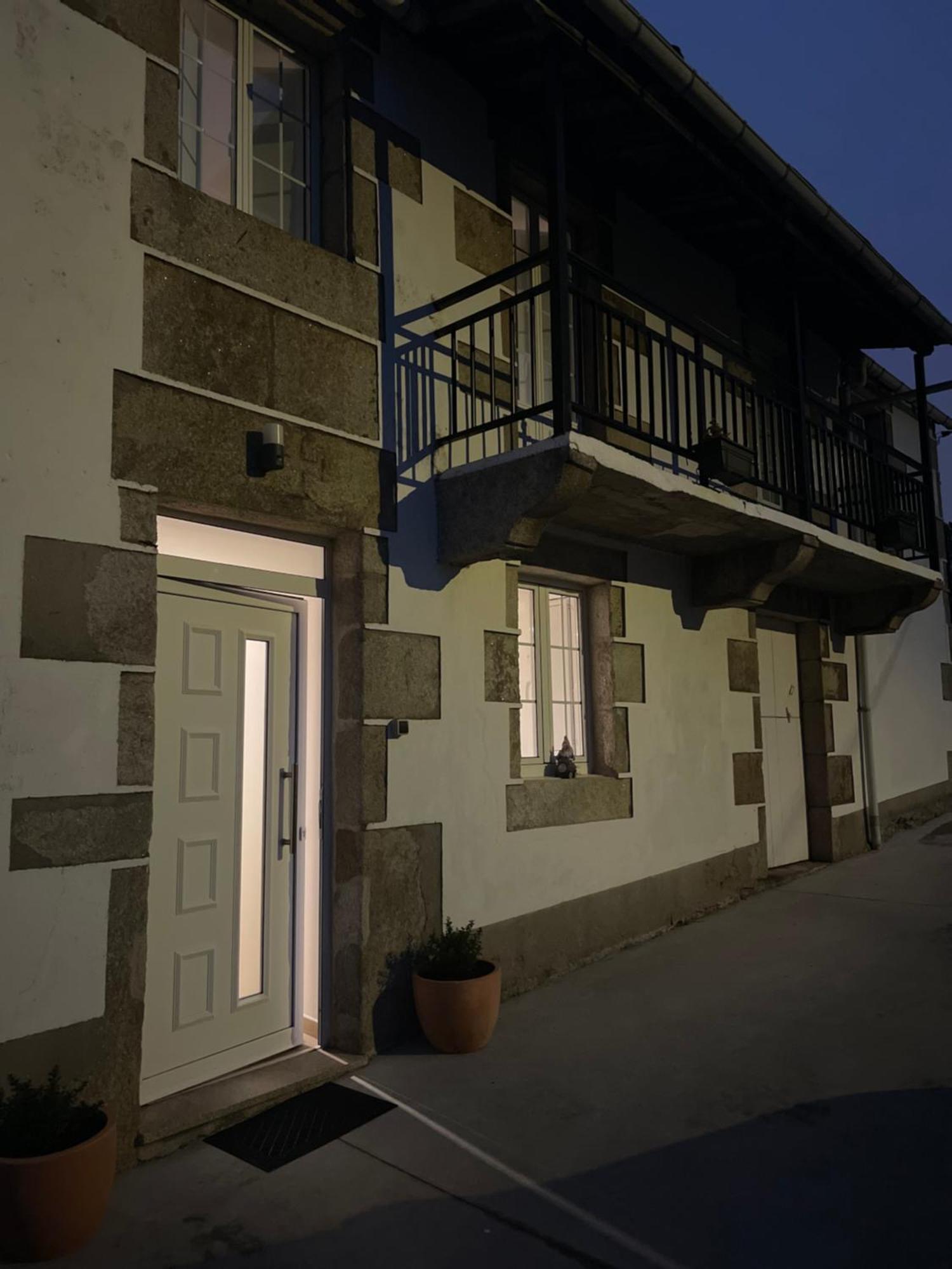 A Casa De *